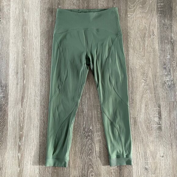 Lululemon Train Free High-Rise Crop Tight Legging in Algae Green - Size: 6 - Picture 2 of 13